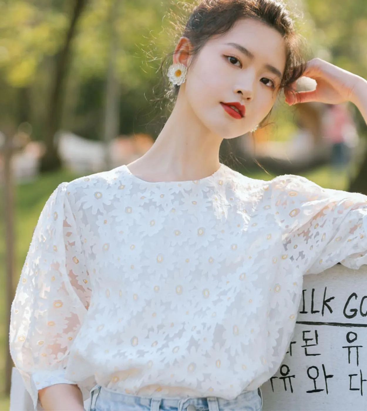 Camicetta di pizzo a maniche corte a sbuffo dolce estivo Camicetta da donna con fiori ricamati Camicetta da ragazza Abbigliament