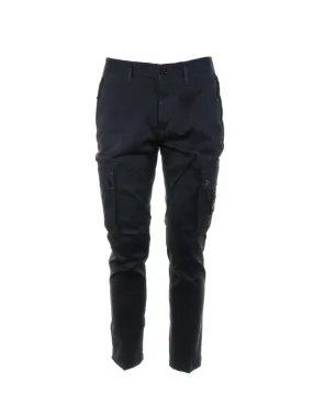 Trousers with side pockets