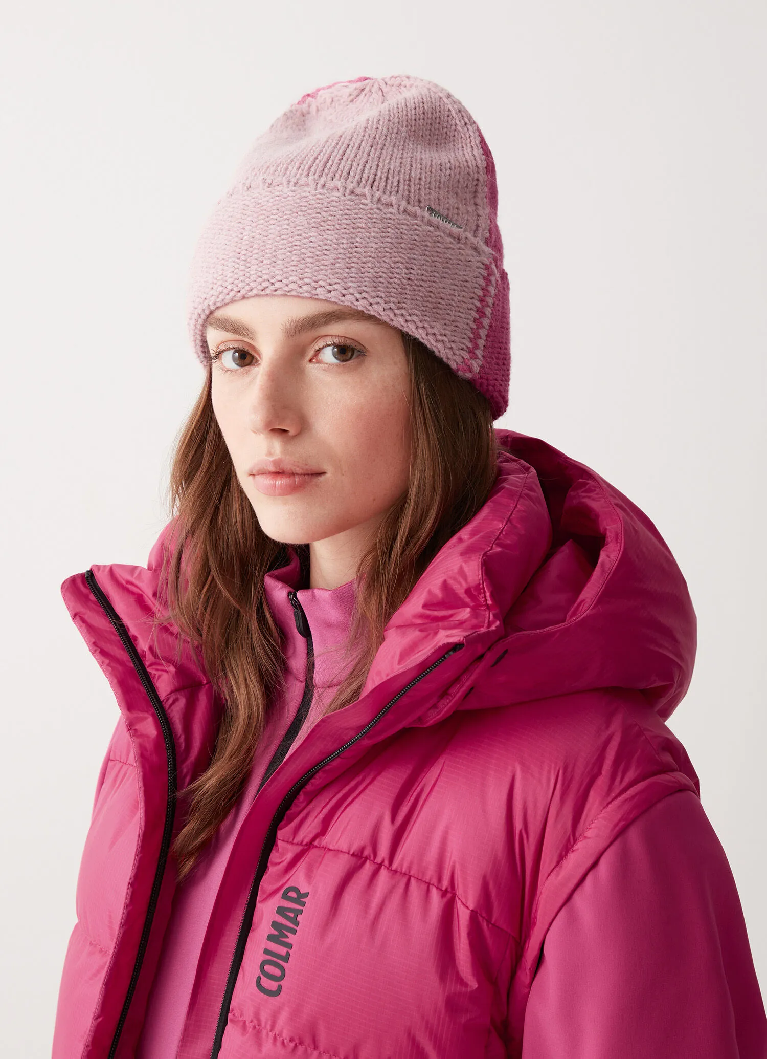Two-tone hat with turn-up
